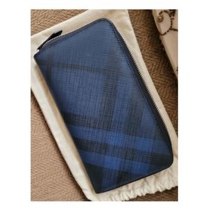 Burberry London Check Navy And Black Ziparound Long Wallet.